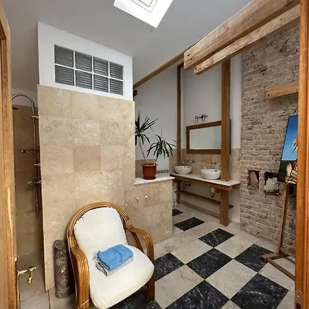 Apartment Rustic 2 Next To *